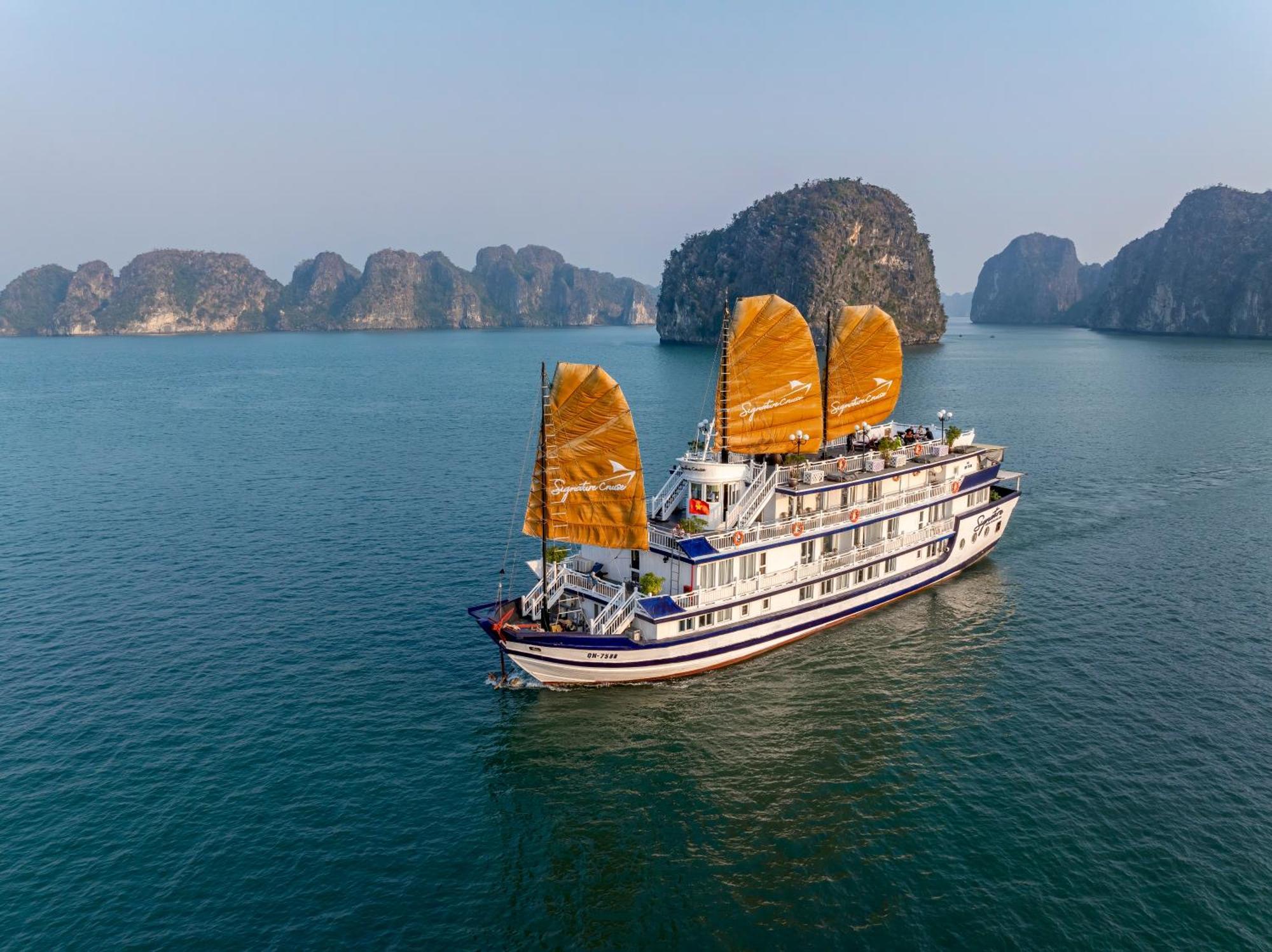 Signature Halong Cruise Hạ Long-öböl Kültér fotó