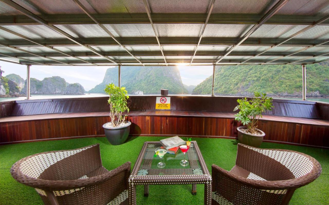 Signature Halong Cruise Hạ Long-öböl Kültér fotó